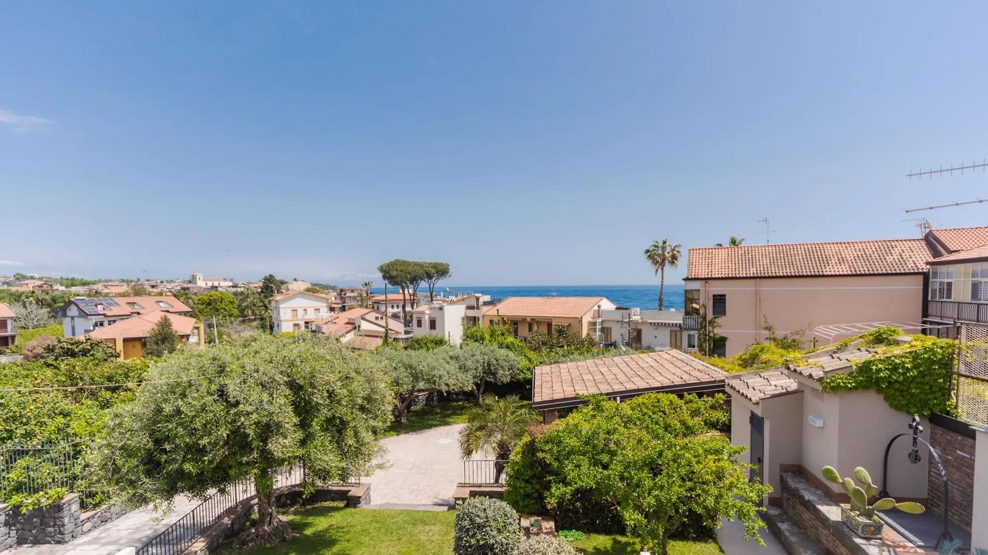 Casa Klara, House In Santa Tecla Villa Acireale Olaszország